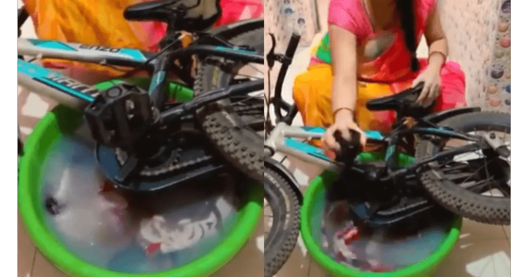 લો ભાઈ, કપડા ધોવાની નવી રીત આવી છે માર્કેટમાં, વોશિંગ મશીનના માલિકો પણ વીડિયો જોઈને ચોંકી જશો. Untitled 135