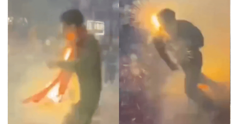 ફટાકડા ફોડતી વખતે આ વ્યક્તિએ બેદરકારી કરી, તેને તરત જ તેના કૃત્યની સજા મળી, જુઓ વીડિયો Untitled