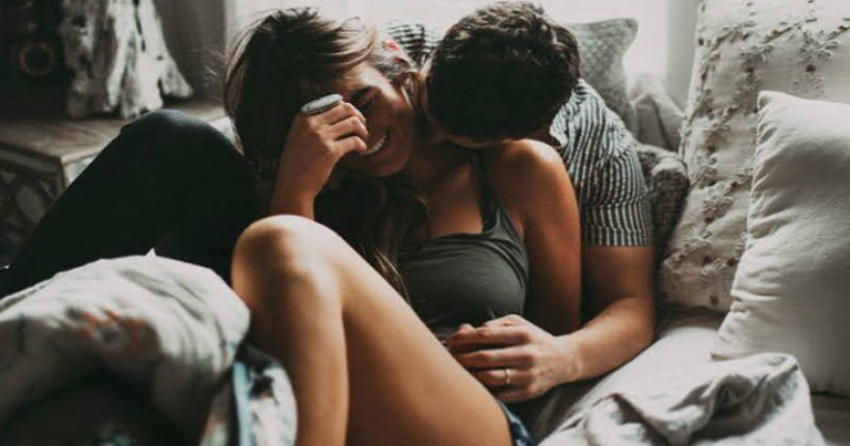 ચાલુ સેક્સે શું ચાલતું હોય છે છોકરીઓના મગજમાં ? તમે જાણો છો કે નહીં.! જાણો… Untitled 285