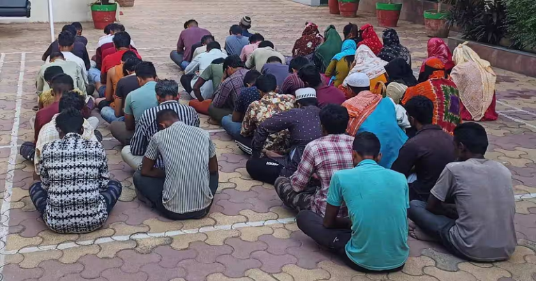 10-20 નહિ, પણ 50 બાંગ્લાદેશીઓની અમદાવાદમાંથી અટકાયત..! ક્રાઈમ બ્રાંચની કાર્યવાહી.. Untitled 372