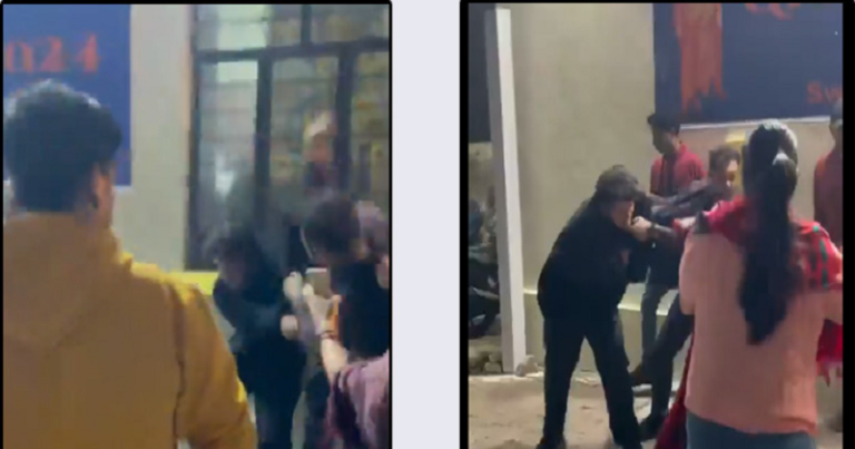 સ્કૂલમાં દંગલ..! વિદ્યાર્થીને મારી રહેલા ટીચરને ઢીબી નાખ્યો ઘરવાળાએ…વીડિયો.. Untitled 177