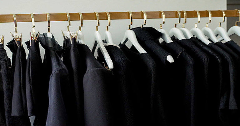 શુભ અવસરમાં કેમ ના પાડે છે કાળા કપડાં પહેરવાની.? ઘણા લોકો નથી જાણતા સાચું કારણ…જાણો… Untitled 143