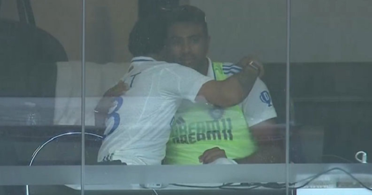 અશ્વિને ઇન્ટરનેશનલ ક્રિકેટને અલવિદા કહેતા ભાવુક થયો કોહલી, ગળે ભેટતો Video વાયરલ… Untitled 98