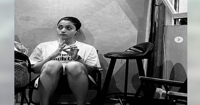 જિમમાં વર્ક આઉટ વખતે ઘાયલ થઈ શ્રીવલ્લી, ટળ્યું મેગા બજેટની ફિલ્મનું શૂટિંગ.. Untitled 78