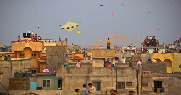 ઉત્તરાયણમાં કઈ દિશામાં હશે પવન.? હવામાન વિભાગે કરી પતંગ રસિયાઓ માટે આગાહી… Untitled 79